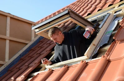 Pose de fenêtres de toit Velux à Colombières